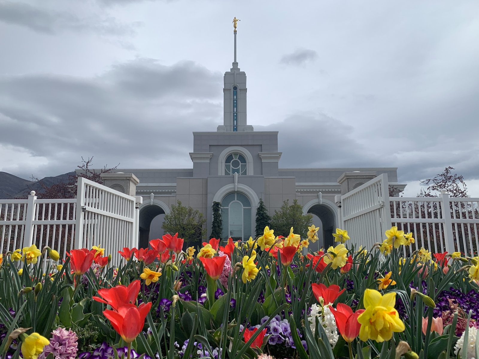 Nearly 50 people suffer carbon monoxide poisoning at Mormon church in Utah